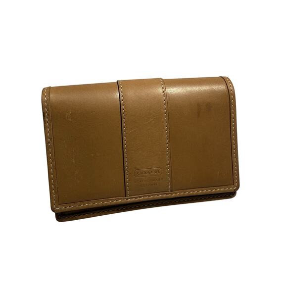Coach Wallet Leatherware Tan Leather Trifold NWOT Small Marks - Picture 1 of 10